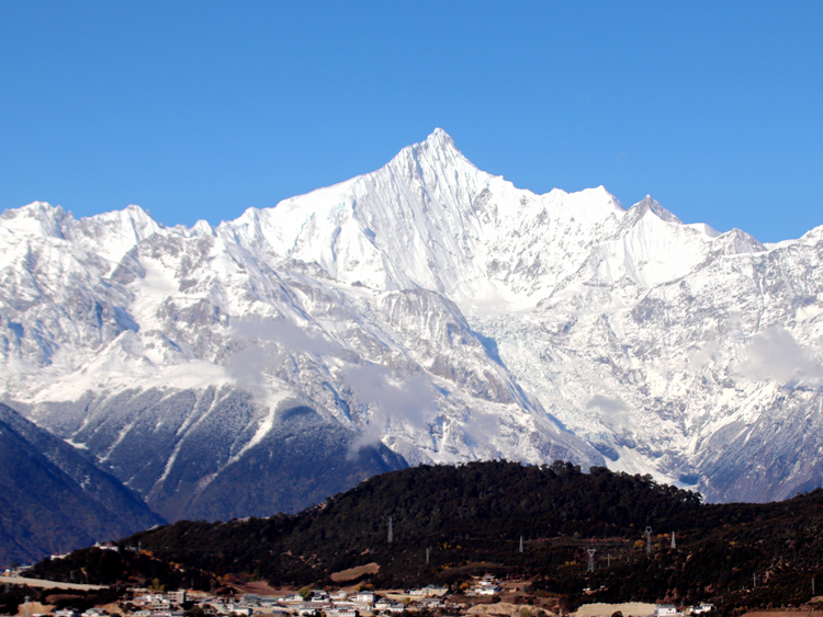 《吉樂探索旅遊》西藏珠穆朗瑪峰．香格里拉稻城亞丁．雲南卡瓦格博雨崩村２２日